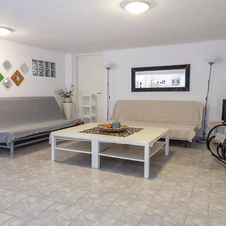 Mitro Seaview Vrasná