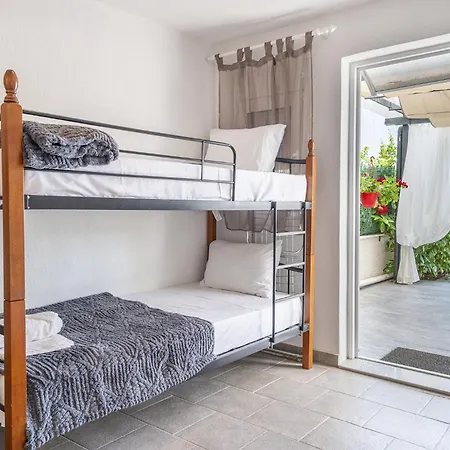 Mitro Seaview Vrasná