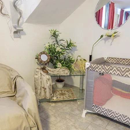 Mitro Seaview Lejlighed *